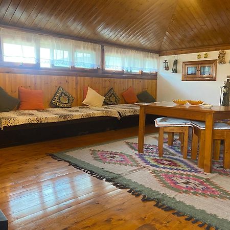 בראט Raisa Guesthouse 12 מראה חיצוני תמונה