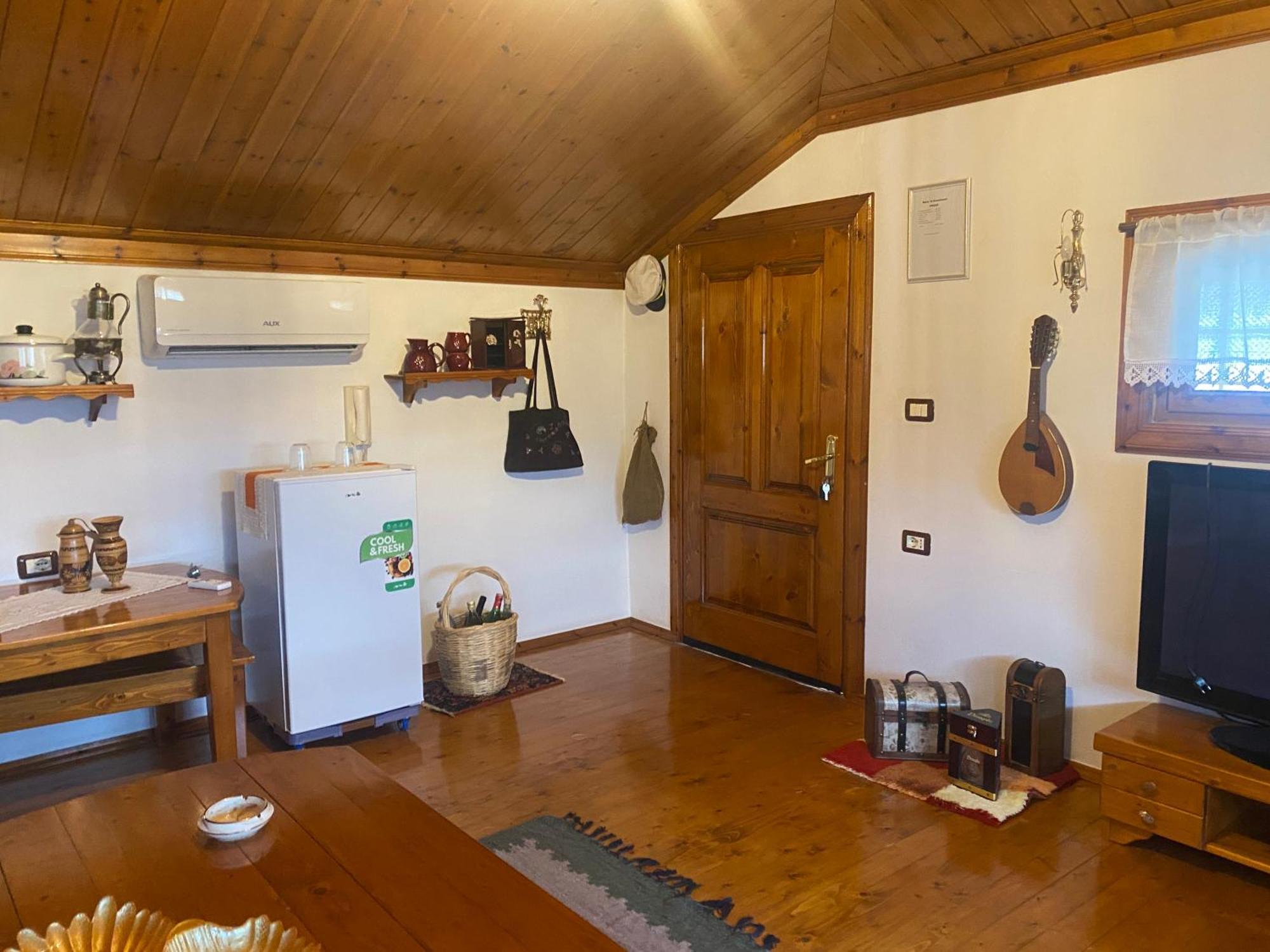 בראט Raisa Guesthouse 12 מראה חיצוני תמונה